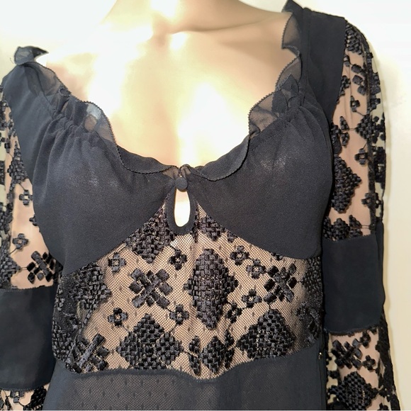 JUST CAVALLI BLOUSE / MADE IN TURKEY - Picture 4 of 17